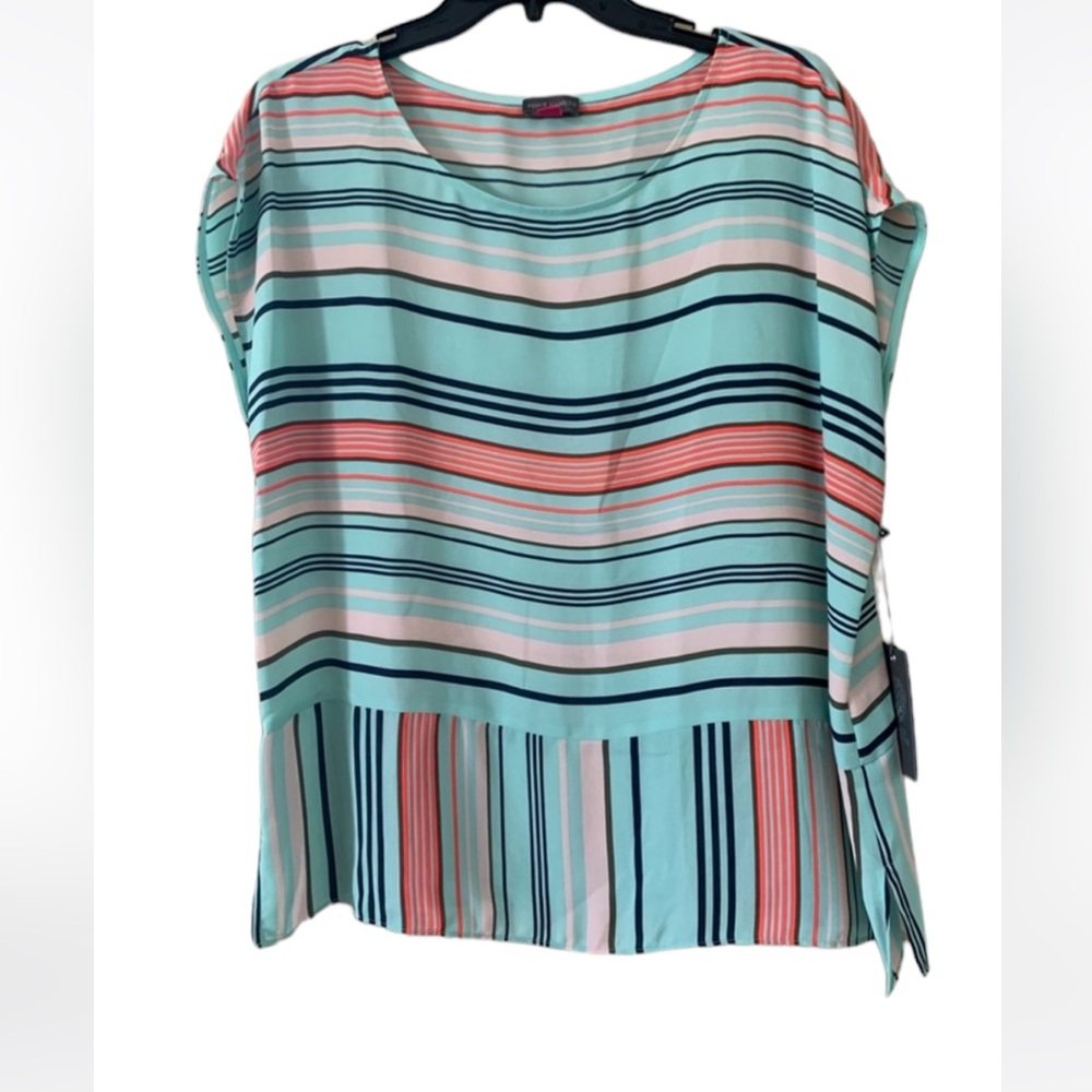 *NWT Vince Camuto Women’s Top SIZE L NWT